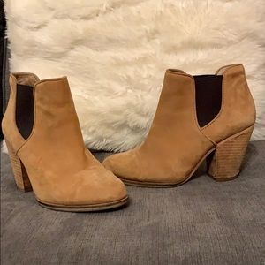 Suede Vince camuto booties